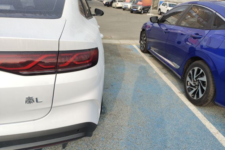 Used BYD Qin L 2024 DM-i 120KM Leading Model
