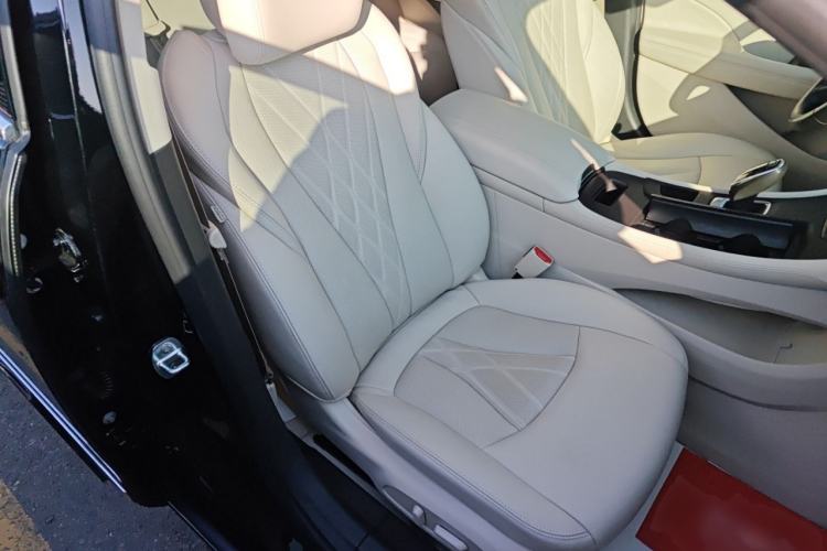 Used Buick LaCrosse 2022 Avenir Avia First Edition
