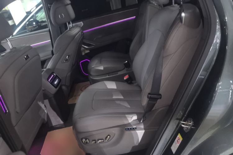 Used Denza N9 2025 Flagship Model
