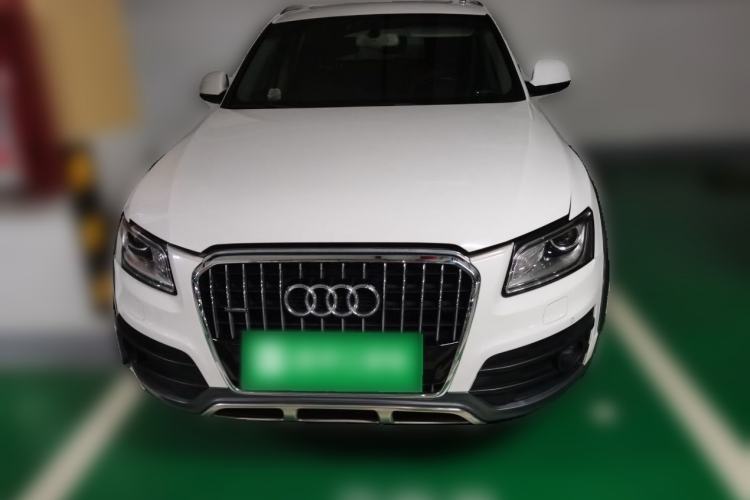 Used Audi Q5 2017 Plus 40 TFSI Technology Model