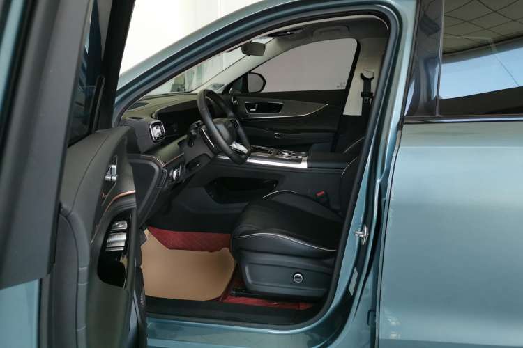 Used Chery Tiggo 9 2023 2.0T Dual-Clutch Two-Wheel Drive Prestige Version 5 Seats
