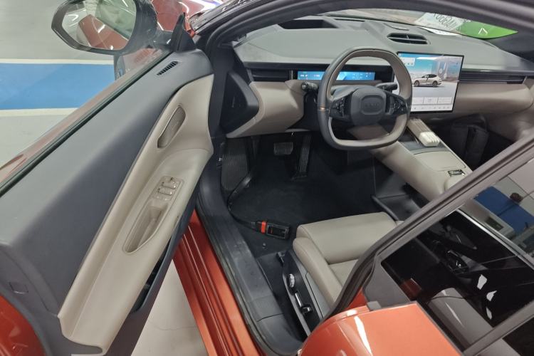 Used Lynk & Co Z10 2025 95 kWh 702 km All-Wheel Drive Intelligent Driving Ultra
