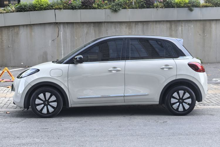 Used Wuling Bingo 2023 333km Enjoy+ Version
