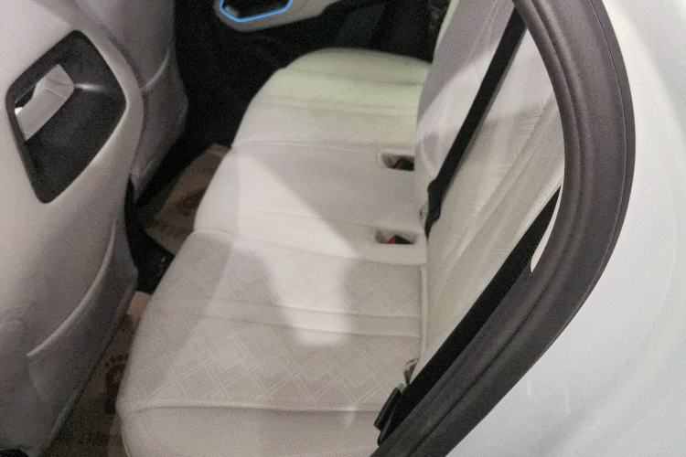 Used BYD Yuan UP 2025 Intelligent Driving Version 401 km Beyond-Range Edition