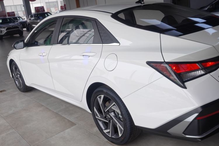 Used Hyundai Elantra 2023 1.5L CVT GLX Elite Edition
