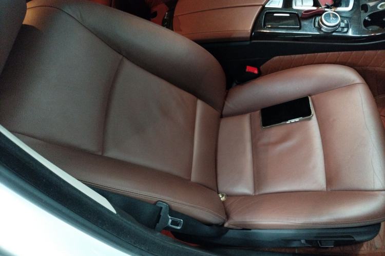 Used BMW 5 Series 2014 525Li Leading Model
