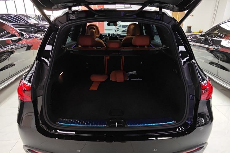 Used Mercedes-Benz GLC 2025 Refreshed GLC 300 L 4MATIC Dynamic Version 5 Seats