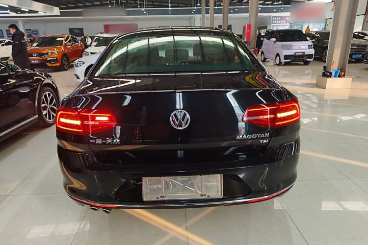 Used Volkswagen Magotan 2019 280TSI DSG Leading Model China VI Standard
