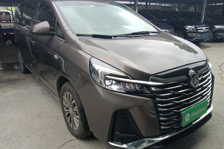 Used Buick GL8 2023 Facelifted Land Cruiser Executive Luxury Version
