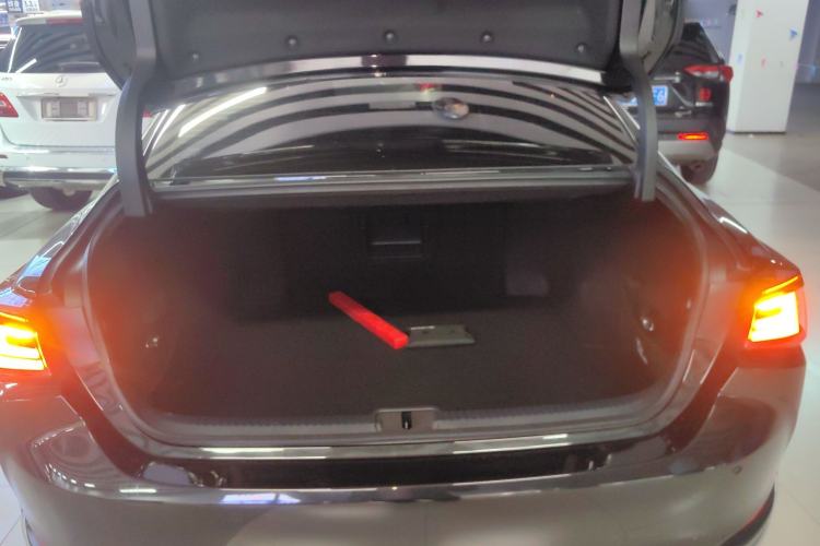 Used Lexus ES 2025 200 Premium Edition
