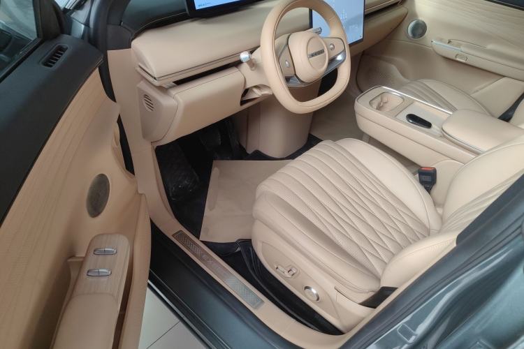 Used  Star Era ET 2025 Extended-Range 265 Max Two-Wheel Drive Urban Advanced Driver Assistance
