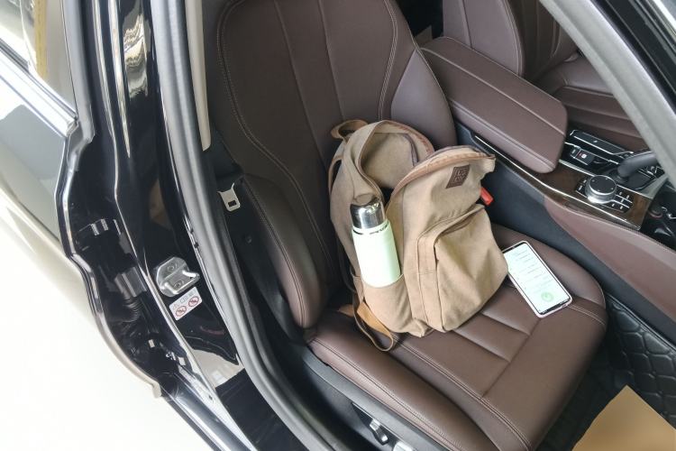 Used BMW 5 Series 2019 525Li Luxury Package
