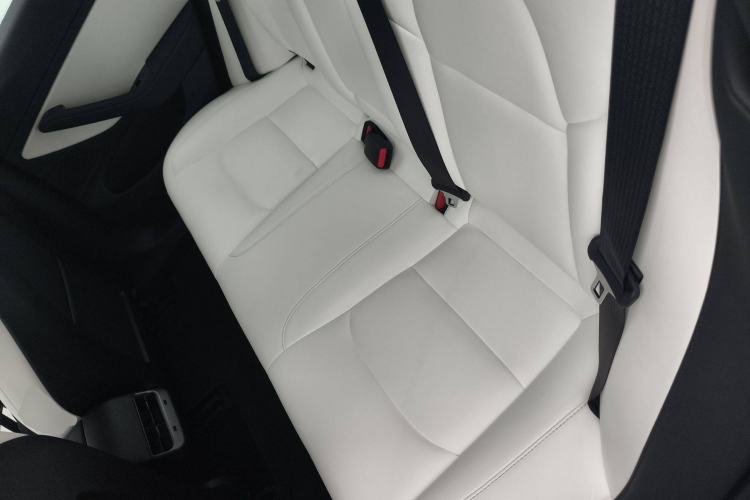 Used Tesla Model 3 2019 Long-Range Rear-Wheel-Drive Version
