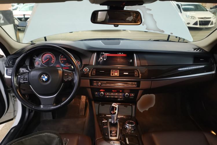 Used BMW 5 Series 2014 525Li Luxury Design Package