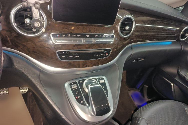 Used Mercedes-Benz V-Class 2018 V 260 L Prestige Extended Version China VI