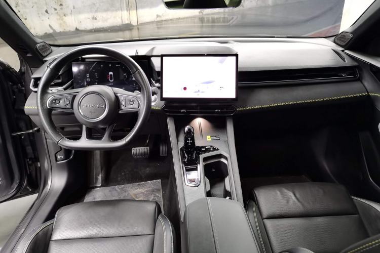 Used Lynk & Co 03 2023 1.5TD DCT JingPro
