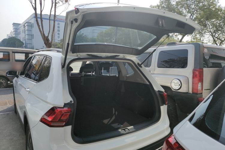 Used Volkswagen Tiguan L 2023 330TSI Automatic Two-Wheel Drive Comfort Edition
