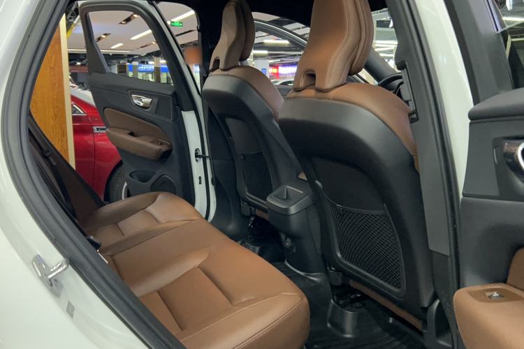 Used Volvo XC60 2021 T5 4x4 Smart Luxury Edition
