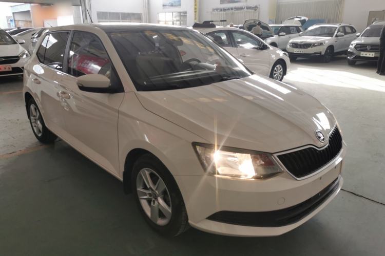 Used Skoda Fabia 2016 1.4L Automatic Car Enjoy Edition