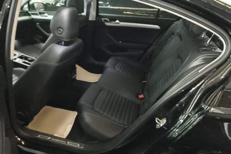 Used Volkswagen Magotan 2025 Zhongxiang Version 280TSI DSG Comfort Edition
