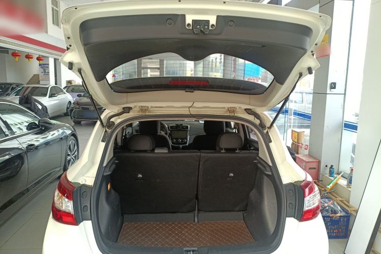 Used Nissan Tiida 2021 1.6L CVT Cool Edition