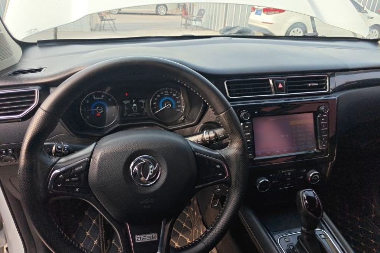 Used Dongfeng Fengon 580 2017 1.5T CVT Comfort Model
