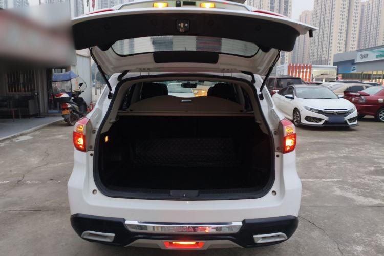 Used Venucia T70 2016 2.0L CVT Smart Edition
