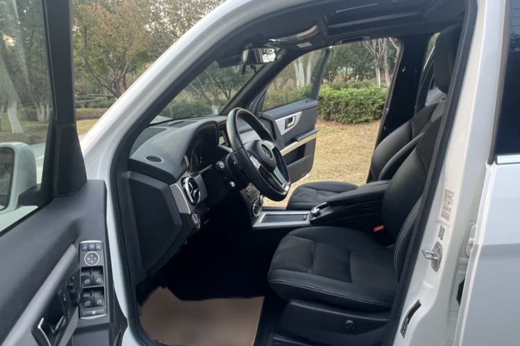 Used Mercedes-Benz GLK-Class 2015 GLK 260 4MATIC Fashion Edition Ultimate Version
