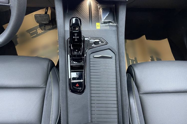 Used Lynk & Co 03 2023 1.5TD DCT JingPro
