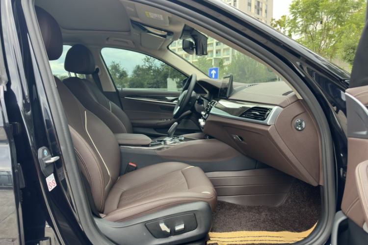 Used BMW 5 Series 2022 525Li Luxury Package
