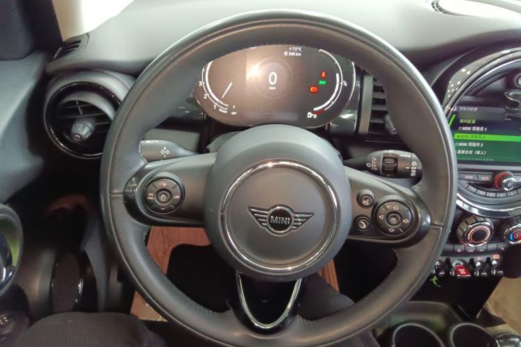 Used MINI MINI 2021 1.5T COOPER Classic Edition Five-Door Version
