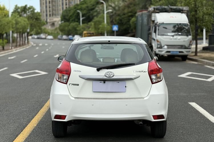 Used Toyota YARiS L 2015 1.5E Automatic Charm Edition
