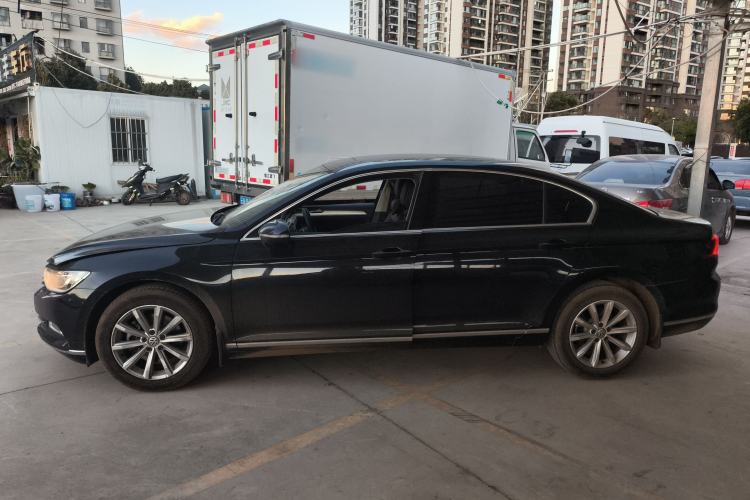 Used Volkswagen Magotan 2018 280TSI DSG Leading Model