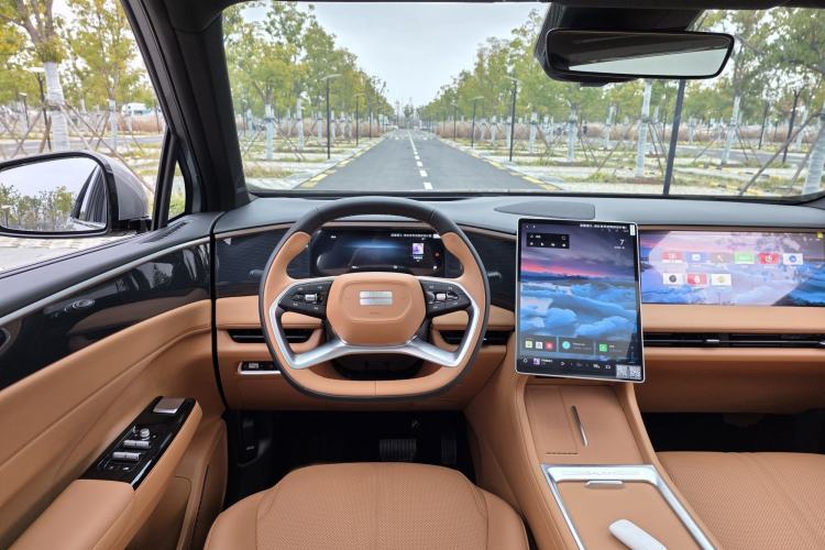 Used  L7 2025 EM-i 115km Exploration+ Edition
