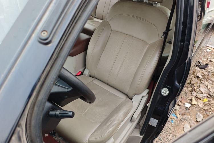 Used FORTHING Lingzhi 2020 M5L 1.6L Luxury 7-Seater
