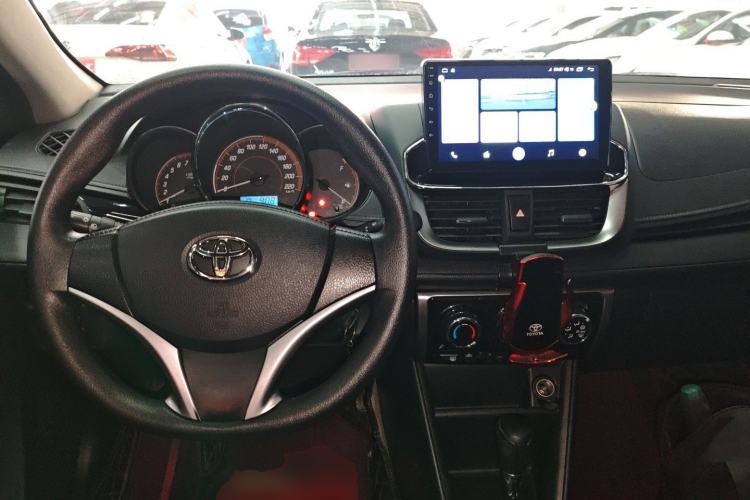 Used Toyota YARiS L 2021 X-Trail 1.5L CVT Luxury Edition
