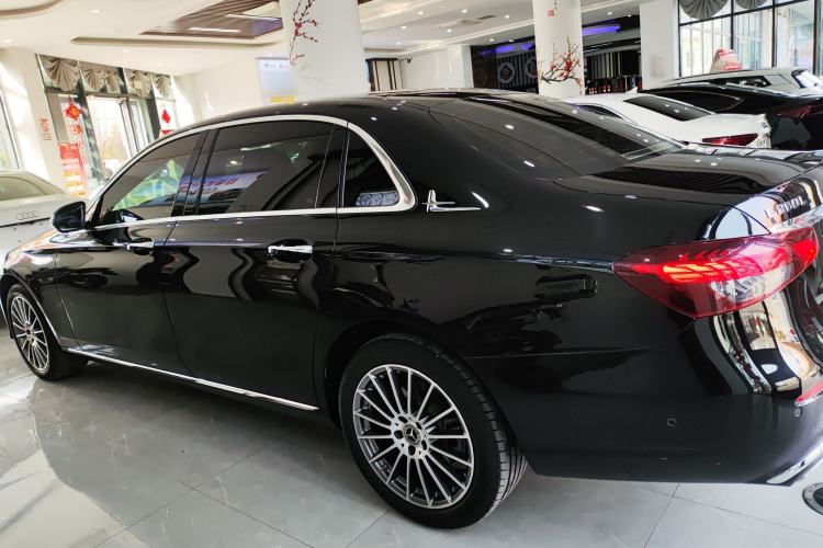 Used Mercedes-Benz E-Class 2023 Facelift E 260 L
