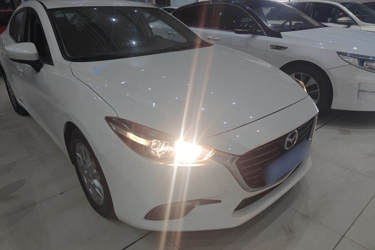 Used Mazda Mazda 3 Axela 2017 Sedan 1.5L Automatic Comfort Model China VI Standard
