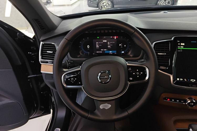 Used Volvo XC90 2024 B6 Zhiyi Luxury 7-Seater
