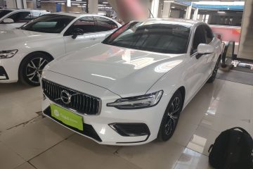 Used Volvo S60 2022 B4 Zhiyi Luxury Edition