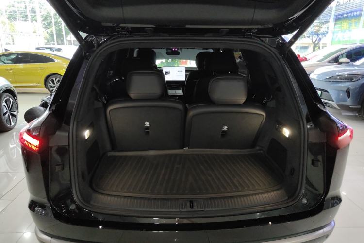 Used ONVO Luxeed L90 2025 Model—Ultra Seven-Seater Version