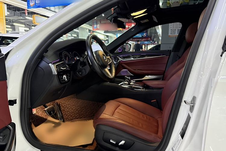 Used BMW 5 Series 2019 530Li Leading Model M Sport Package
