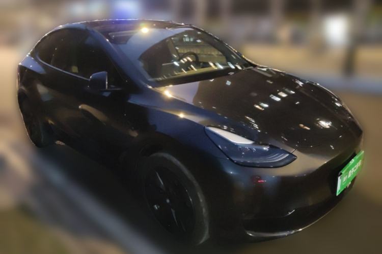 Used Tesla Model Y 2024 Long-Range All-Wheel-Drive Version