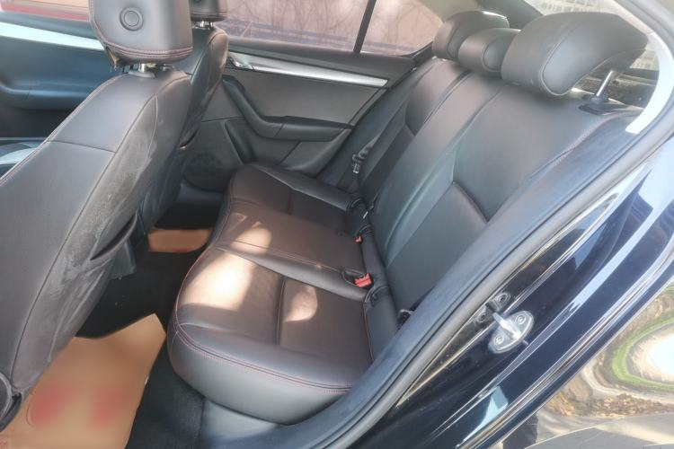 Used Skoda Octavia 2018 1.6L Automatic Comfort Edition
