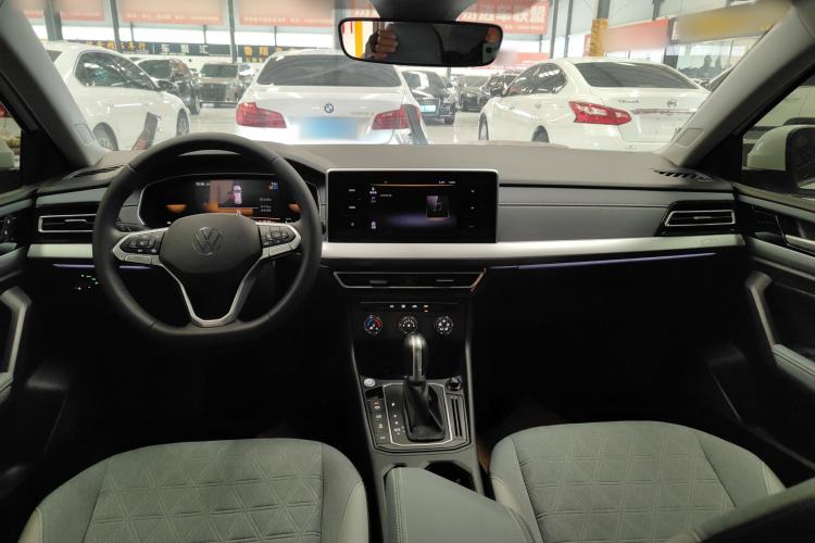 Used Volkswagen Lavida 2024 300TSI DSG Full-Comfort Edition
