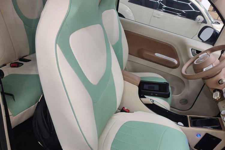 Used Wuling Hongguang MINIEV 2024 3rd Generation 215km Advanced Version
