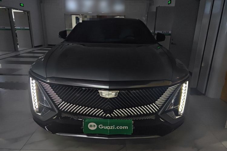 Used Cadillac LYRIQ 2022 Rear-Drive Long-Range Luxury Edition
