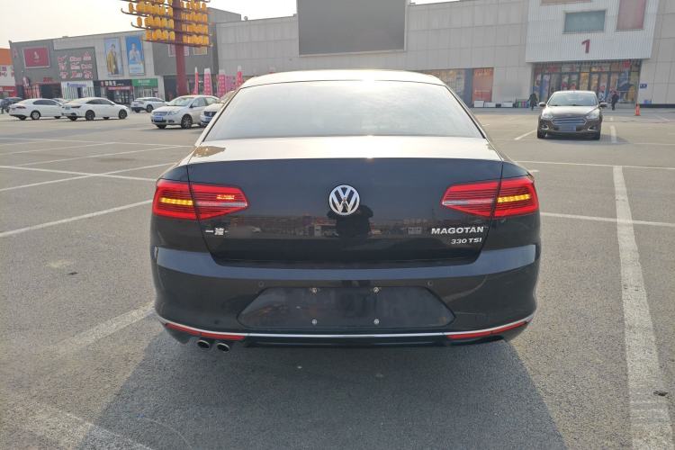 Used Volkswagen Magotan 2018 330TSI DSG Advanced Model
