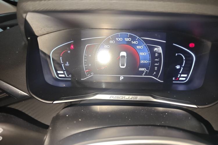 Used Dongfeng Aeolus Yixuan 2020 230T Automatic Dazzle Track Edition
