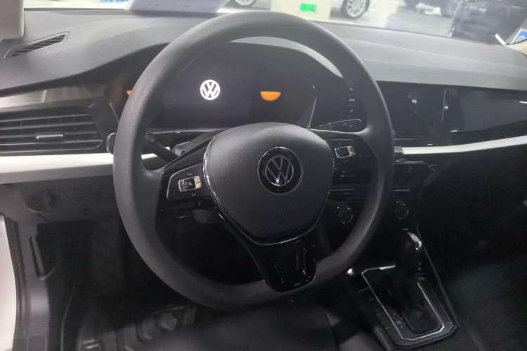 Used Volkswagen Lavida 2022 1.5L Automatic Comfort Edition
